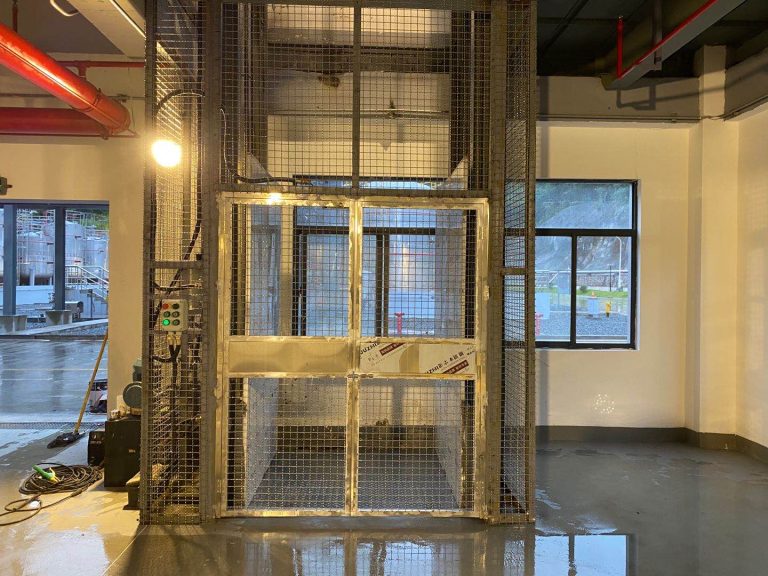 Explosion-Proof Steel Mesh Freight Elevator for Spice Plants – 3-Stop Compact Industrial Lift