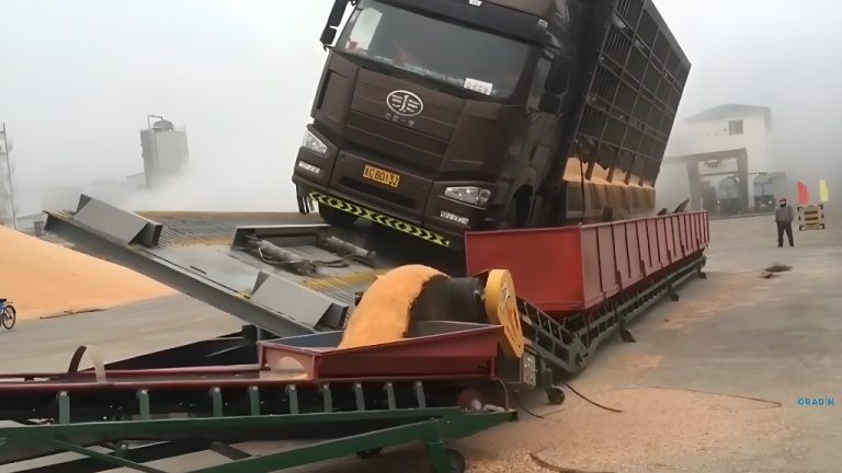 Side-Tipping Hydraulic Truck Dumper – 3-Minute Efficient Unloading for Ports & Mines