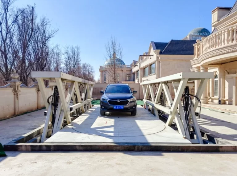 Vehicle Storage System for Luxury Residence