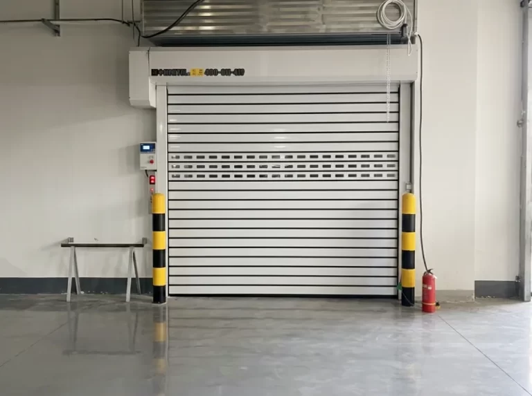 Guide Rail Lift | 5-10 Ton Hydraulic Cargo Lift for Polymer Manufacturing